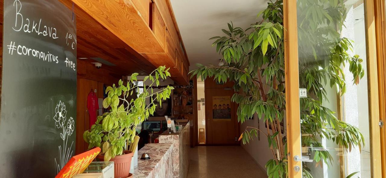 Hotel Gracanica Екстериор снимка