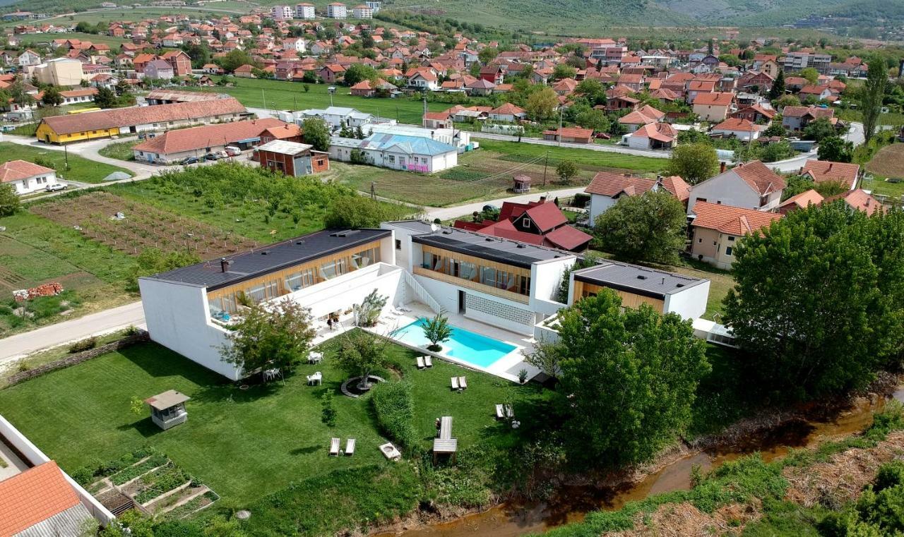 Hotel Gracanica Екстериор снимка